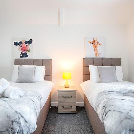 Parking, Smart Tv'S In All Rooms, Central Location Swansea Zewnętrze zdjęcie