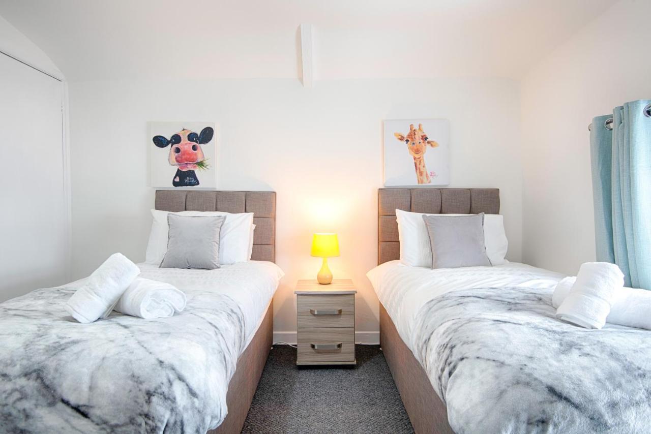 Parking, Smart Tv'S In All Rooms, Central Location Swansea Zewnętrze zdjęcie
