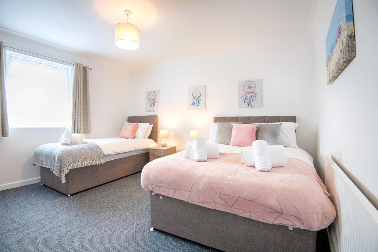Parking, Smart Tv'S In All Rooms, Central Location Swansea Zewnętrze zdjęcie